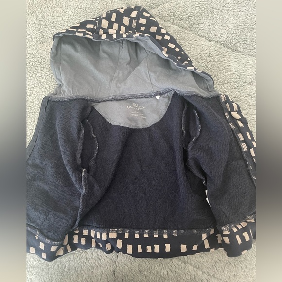 Baby hoodie - Picture 2 of 3